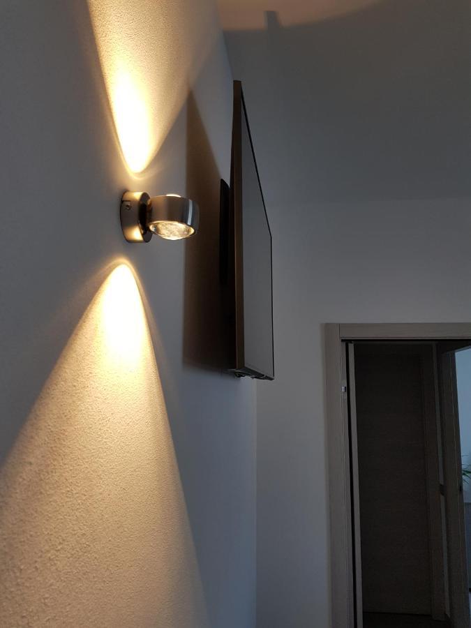 Yelay Apartments & Holiday Lago Di Garda Raffa Екстериор снимка
